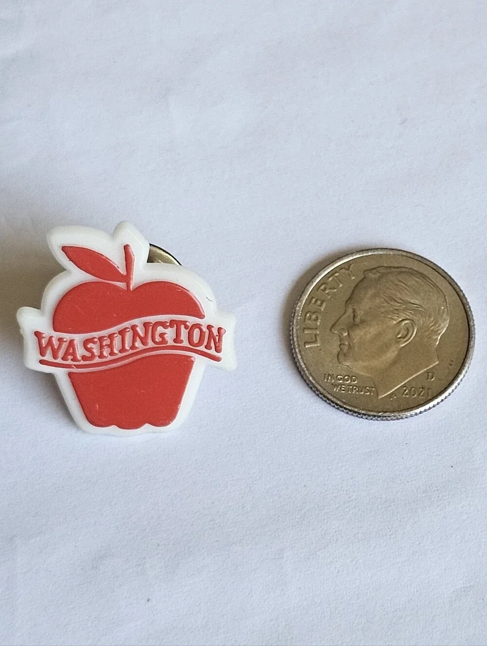 Washington Apple WA Vintage Lapel Pin